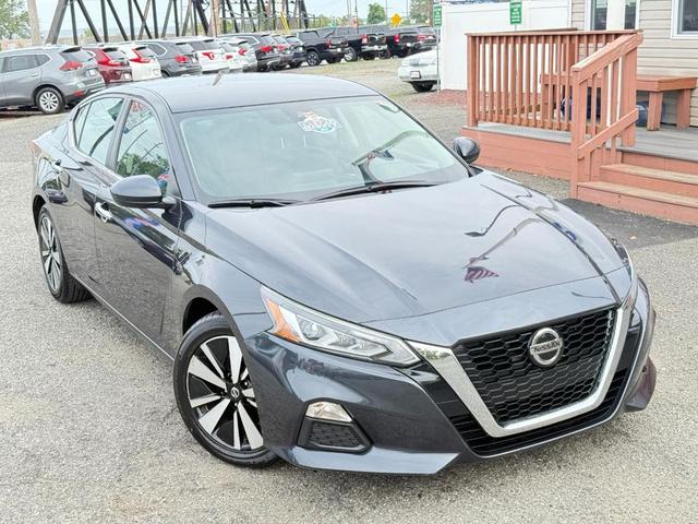 Photo of 2022 Storm Blue Metallic Nissan Altima