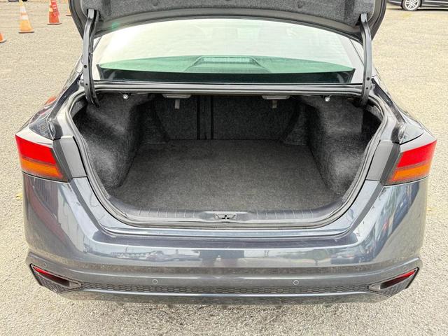 Photo of 2022 Storm Blue Metallic Nissan Altima