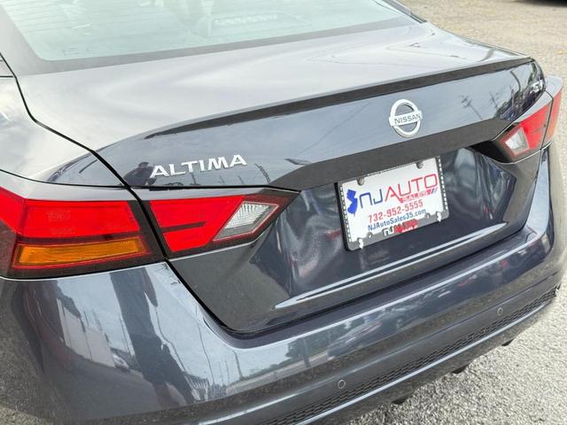 Photo of 2022 Storm Blue Metallic Nissan Altima