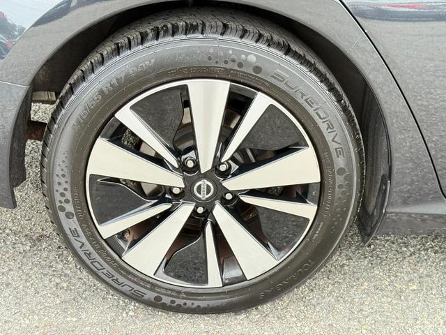 Photo of 2022 Storm Blue Metallic Nissan Altima