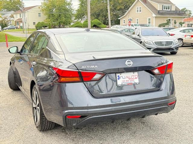 Photo of 2022 Storm Blue Metallic Nissan Altima