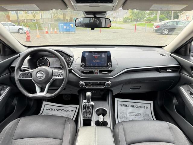Photo of 2022 Storm Blue Metallic Nissan Altima