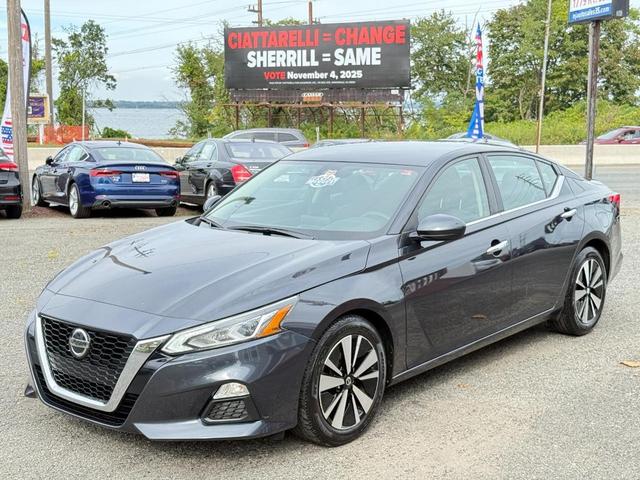 Photo of 2022 Storm Blue Metallic Nissan Altima