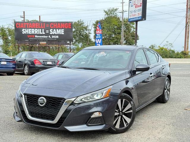 Photo of 2022 Storm Blue Metallic Nissan Altima