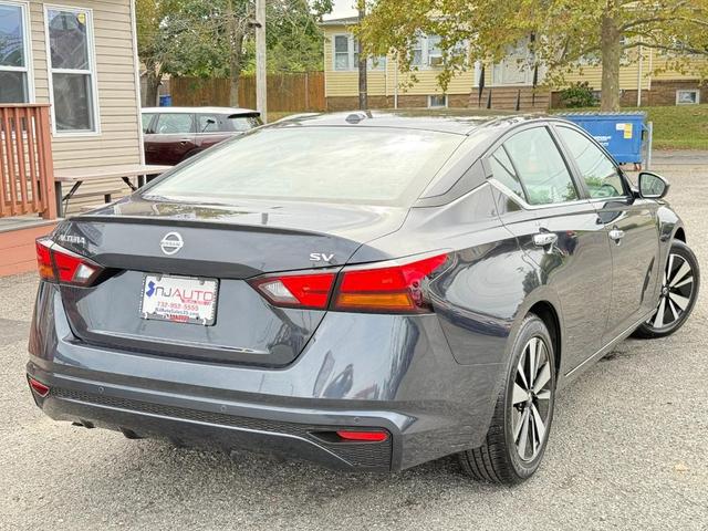 Photo of 2022 Storm Blue Metallic Nissan Altima