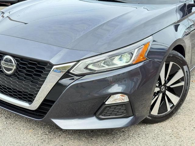 Photo of 2022 Storm Blue Metallic Nissan Altima
