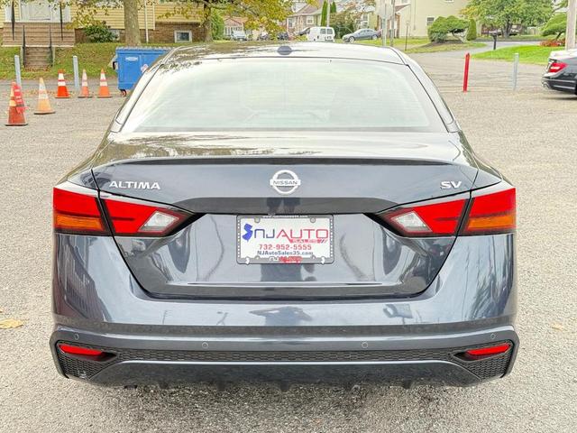 Photo of 2022 Storm Blue Metallic Nissan Altima