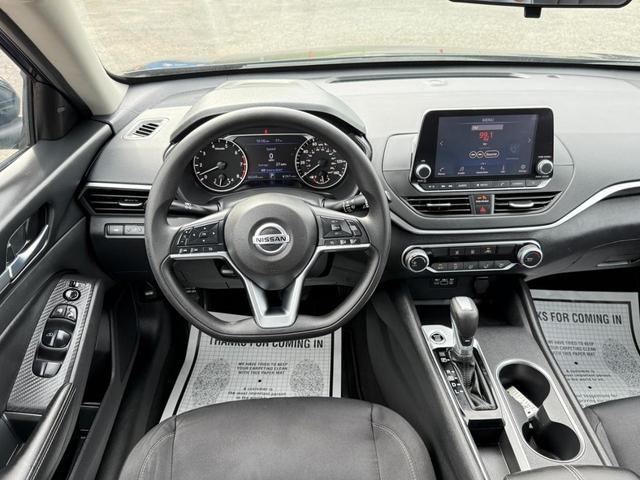Photo of 2022 Storm Blue Metallic Nissan Altima