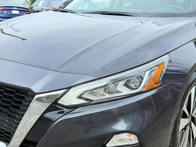 Photo of 2022 Storm Blue Metallic Nissan Altima