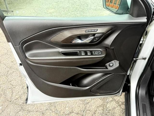 Photo of 2021 Quicksilver Metallic GMC Terrain