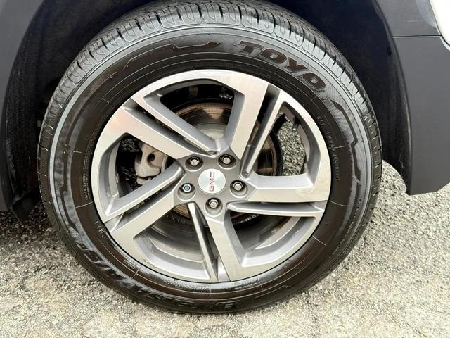 Photo of 2021 Quicksilver Metallic GMC Terrain