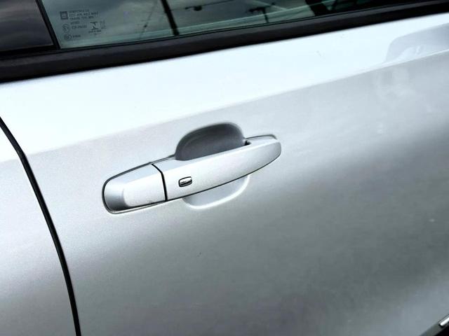 Photo of 2021 Quicksilver Metallic GMC Terrain
