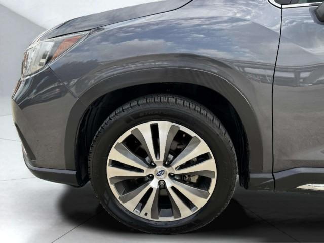 Photo of 2019 Magnetite Gray Metallic Subaru Ascent