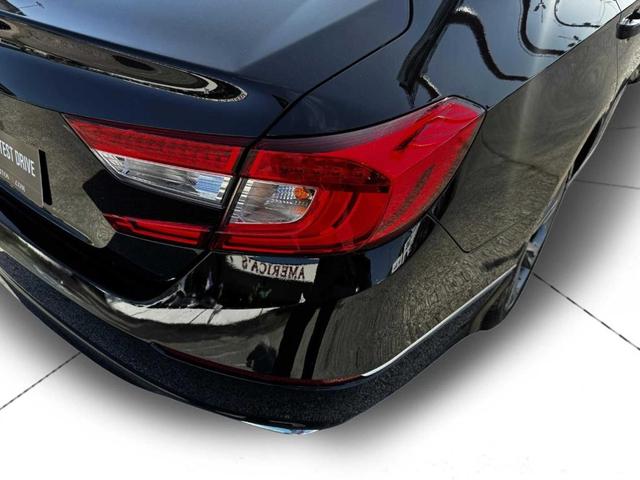 Photo of 2020 Crystal Black Pearl Honda Accord
