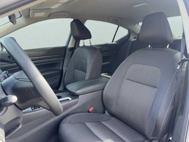 Photo of 2024 Gun Metallic Nissan Altima