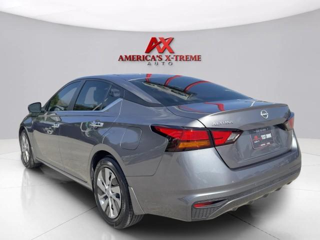 Photo of 2024 Gun Metallic Nissan Altima
