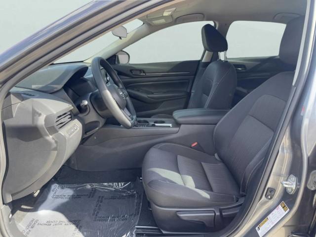 Photo of 2024 Gun Metallic Nissan Altima