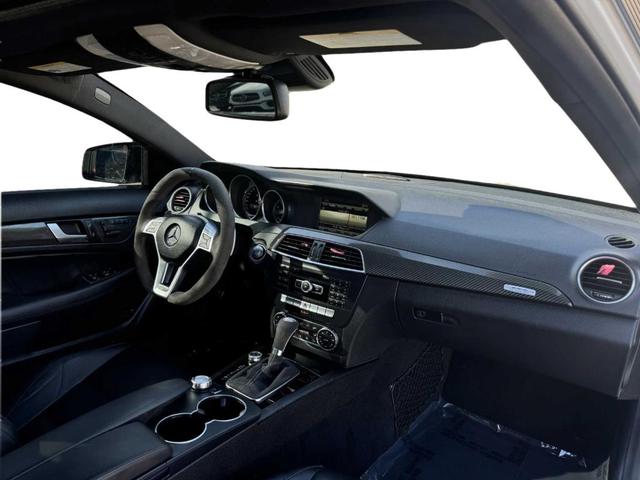 Photo of 2014 Diamond White Metallic Mercedes-Benz C-Class