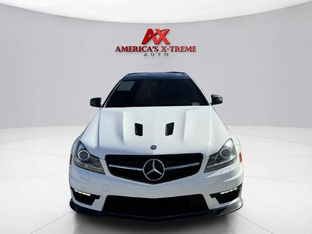 Photo of 2014 Diamond White Metallic Mercedes-Benz C-Class