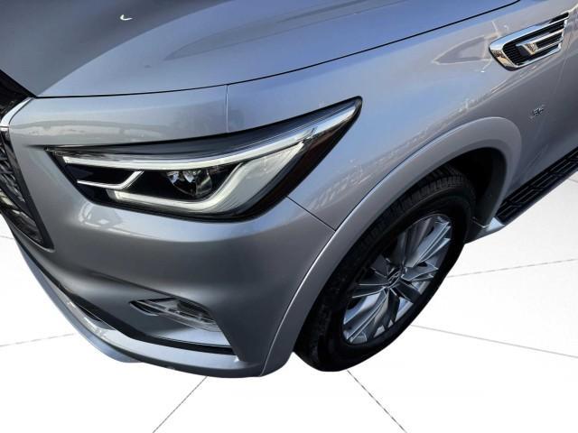 Photo of 2018 Liquid Platinum INFINITI QX80