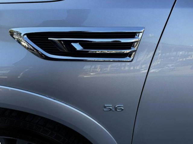 Photo of 2018 Liquid Platinum INFINITI QX80