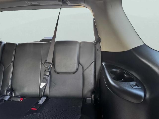 Photo of 2018 Liquid Platinum INFINITI QX80