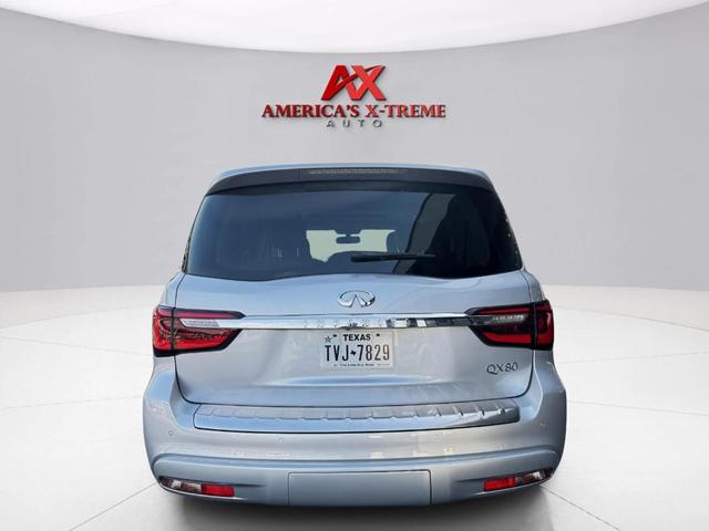 Photo of 2018 Liquid Platinum INFINITI QX80