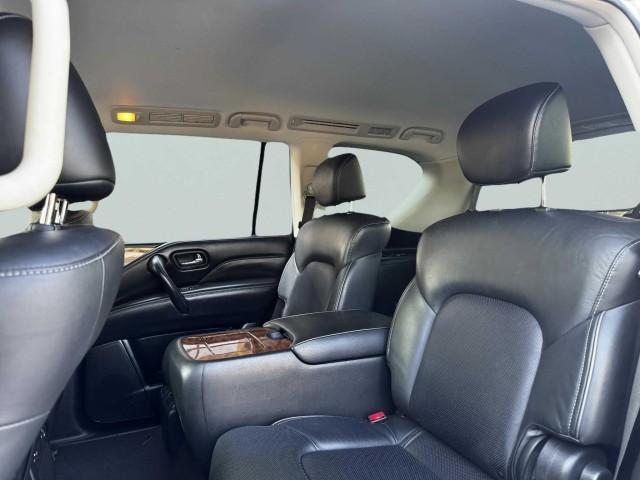 Photo of 2018 Liquid Platinum INFINITI QX80