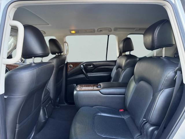 Photo of 2018 Liquid Platinum INFINITI QX80