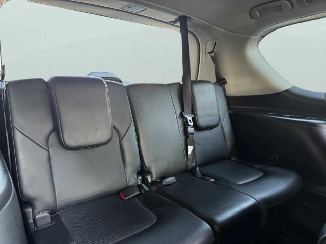 Photo of 2018 Liquid Platinum INFINITI QX80