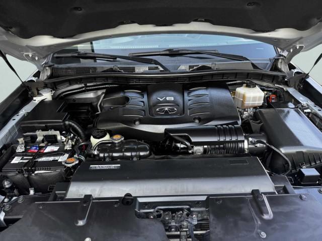 Photo of 2018 Liquid Platinum INFINITI QX80