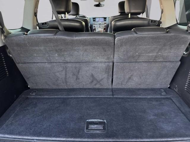 Photo of 2018 Liquid Platinum INFINITI QX80