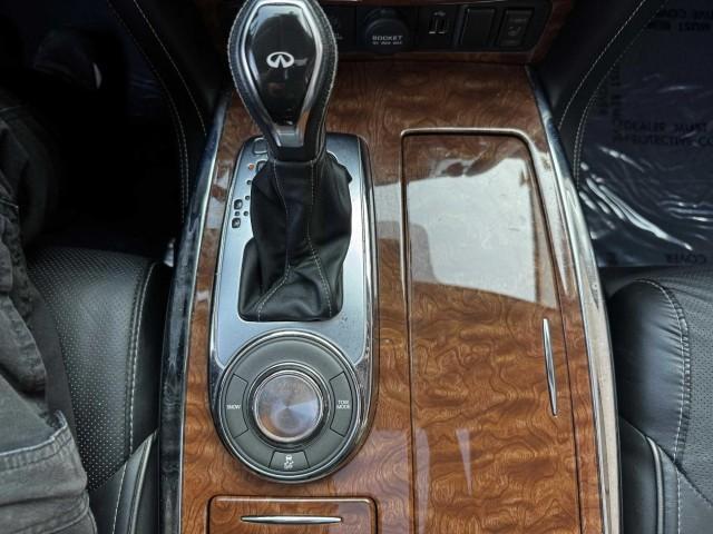 Photo of 2018 Liquid Platinum INFINITI QX80