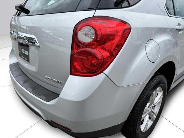 Photo of 2013 Silver Ice Metallic Chevrolet Equinox