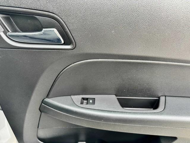 Photo of 2013 Silver Ice Metallic Chevrolet Equinox