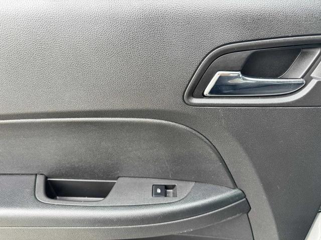 Photo of 2013 Silver Ice Metallic Chevrolet Equinox