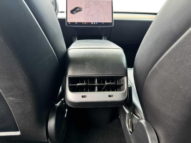 Photo of 2017 Black Tesla Model 3