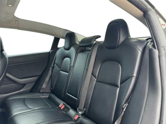 Photo of 2017 Black Tesla Model 3