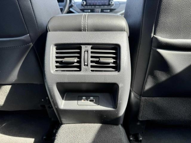 Photo of 2022 White Nissan Altima