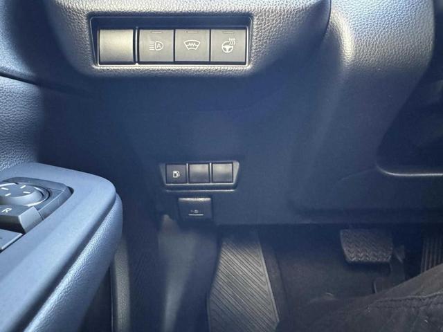Photo of 2025 Midnight Black Metallic Toyota Prius