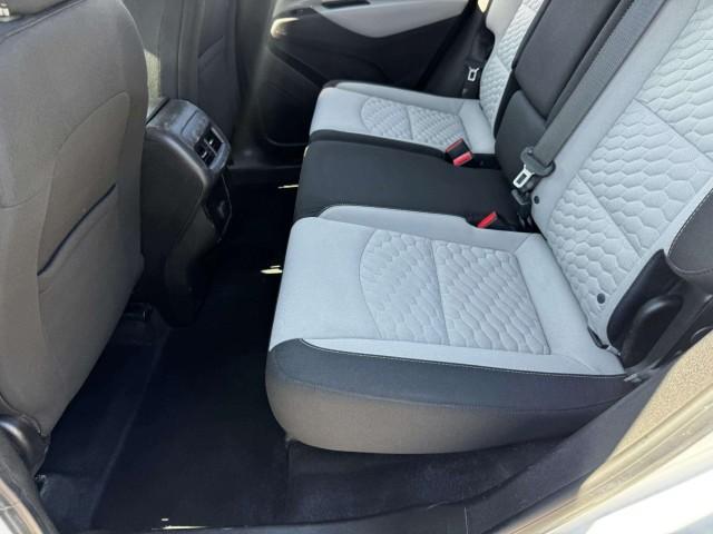 Photo of 2018 Summit White Chevrolet Equinox