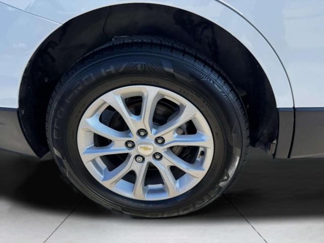 Photo of 2018 Summit White Chevrolet Equinox