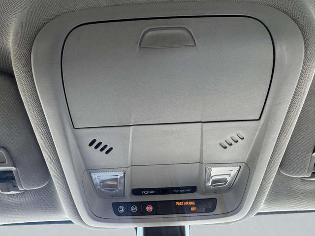 Photo of 2018 Summit White Chevrolet Equinox