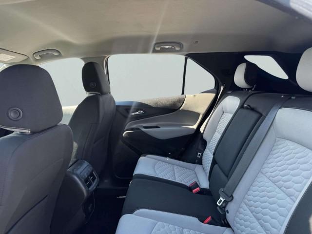 Photo of 2018 Summit White Chevrolet Equinox