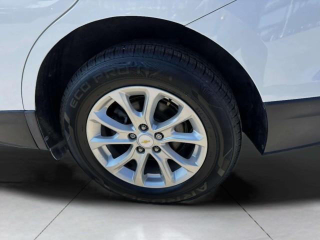 Photo of 2018 Summit White Chevrolet Equinox