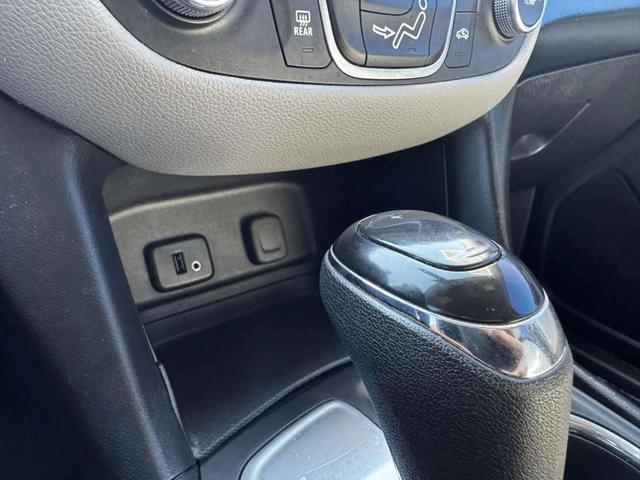 Photo of 2018 Summit White Chevrolet Equinox