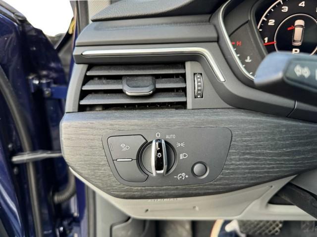 Photo of 2018 Scuba Blue Metallic Audi A4 allroad