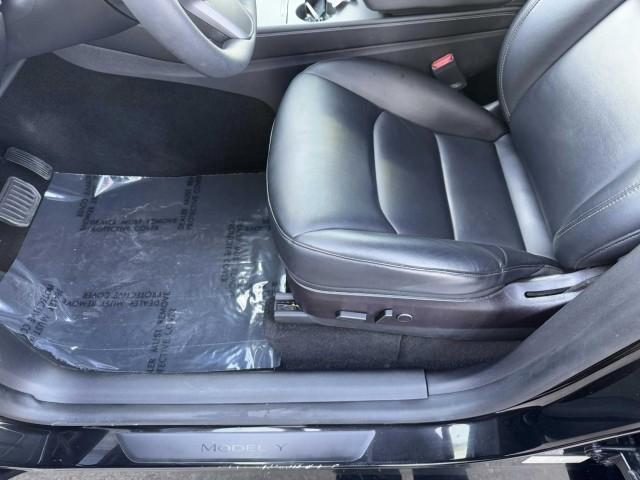 Photo of 2021 Black Tesla Model Y