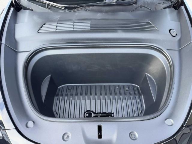 Photo of 2021 Black Tesla Model Y