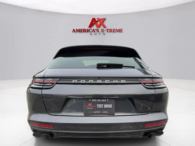 Photo of 2018 Volcano Grey Metallic Porsche Panamera